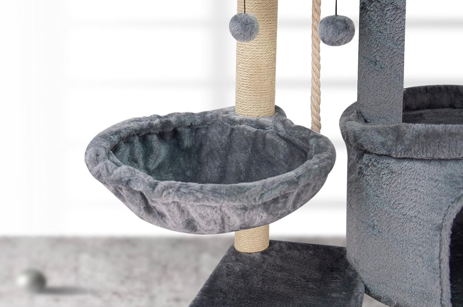 35  Fashion Design Cat Tree with Cat Condo and Scratching Ramp for Indoor 