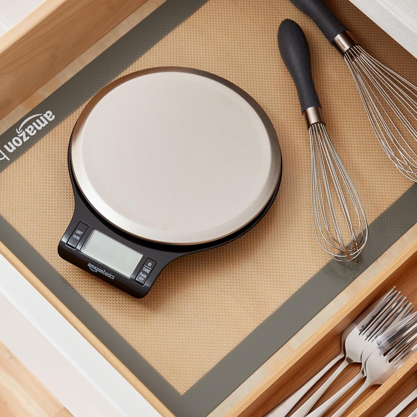 Digital Kitchen Scale with LCD Display Batteries Included Weighs up